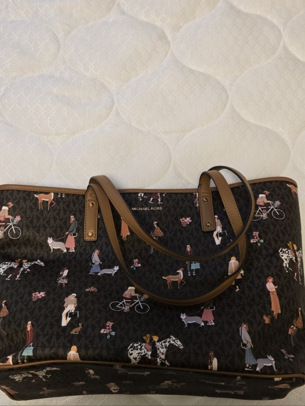 Michael Kors Jet Set Tote Bag